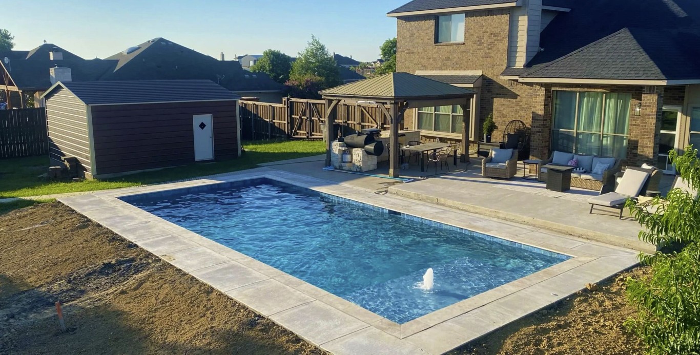 One-Time / Deep Pool Cleaning in Oxnard, CA